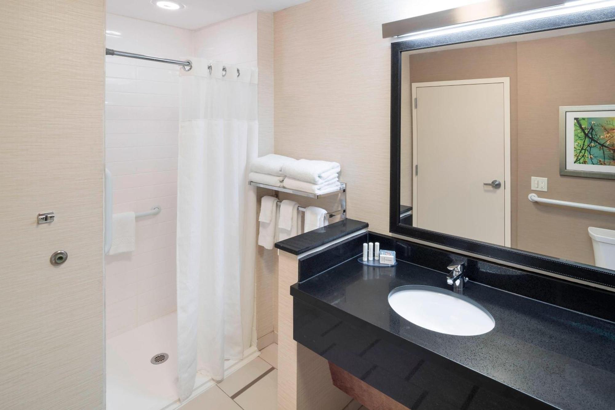 Fairfield Inn & Suites By Marriott Houston Пасадена Экстерьер фото